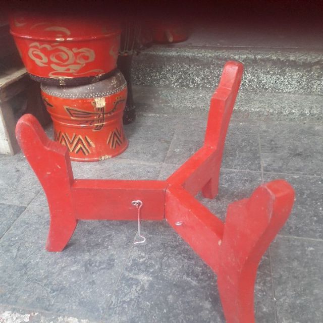 Giá để trống