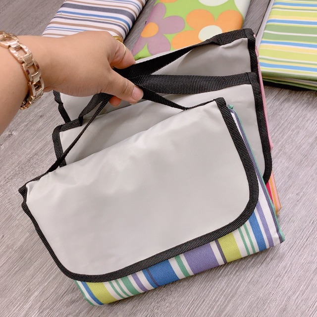 THẢM DU LỊCH - PICNIC GẤP GỌN KHÔNG THỂ THIẾU KHI ĐI CHƠI XA HOẶC DÃ NGOẠI.