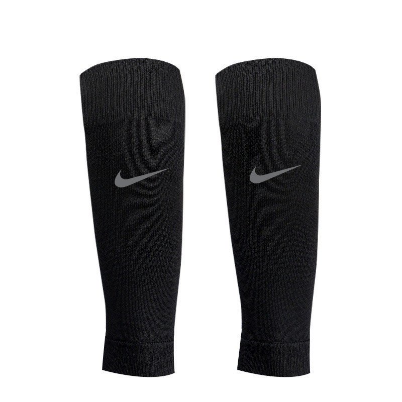 Tất/vớ ống đá bóng, đá banh Nike, Adidas, Puma, Mizuno loại dài, nhiều màu sắc dành cho bóng đá và các môn thể thao.