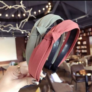 Cài tóc người  lớn nhiều màu.