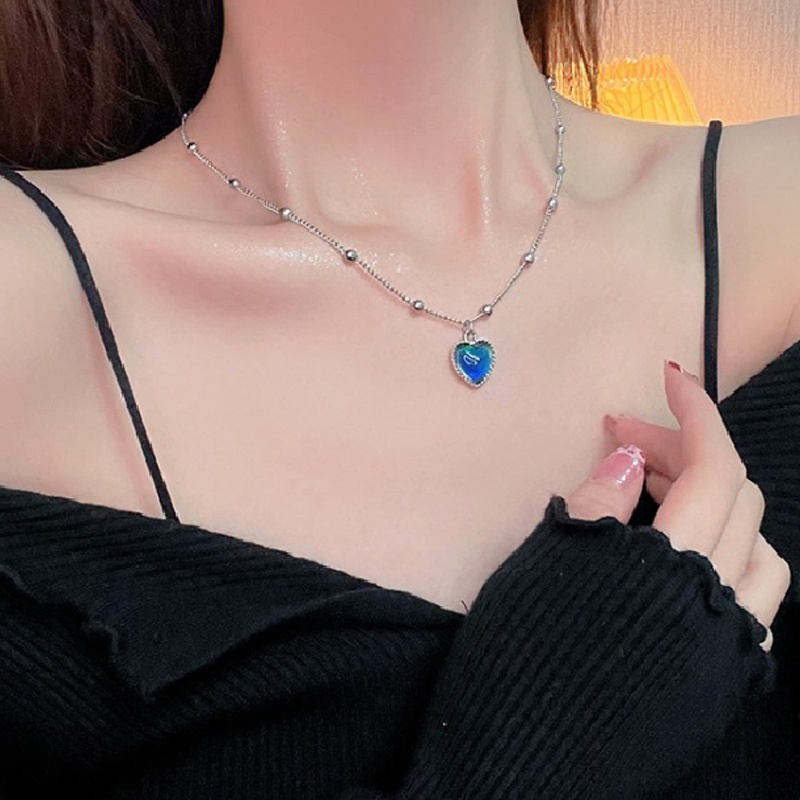 Vòng cổ Mặt Hình Trái Tim Có Thể Thay Đổi Màu Sắc Theo Nhiệt Độ Dành Cho Nữ