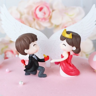 Trang trí đôi trai gái cầu hôn