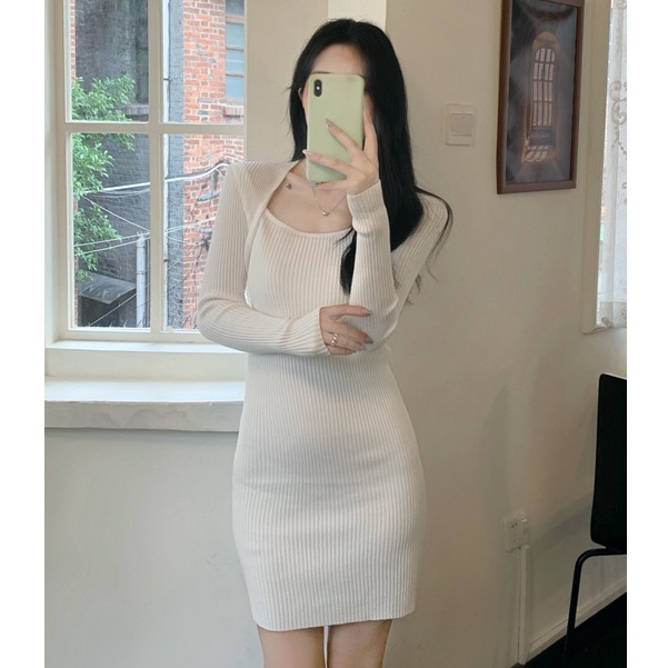 Đầm Dệt Kim Tay Dài Cổ Vuông Form Ôm Thời Trang Hàn Quốc Quyến Rũ