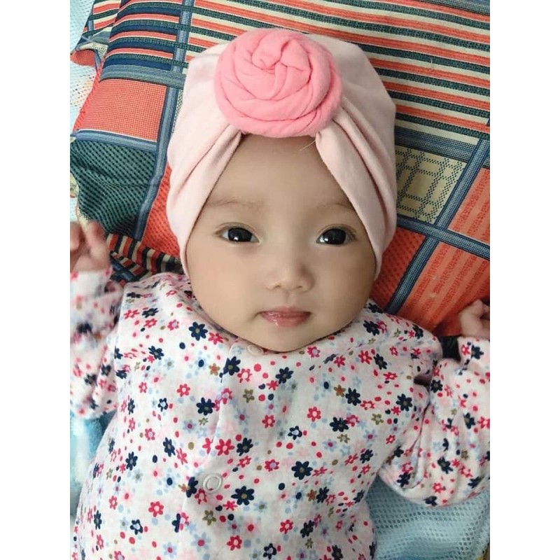 Mũ turban hồng cho bé 4-8 kg