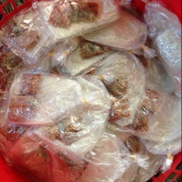 Bánh tráng muối, sate, hành phi
