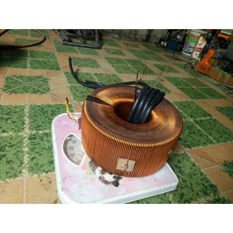 Biến áp lioa 5kva đã tách  dây Lên 220v. quấn 5 vòng dây m25.chế máy  hàn  cello siêu khỏe hàn  kẽm  dày nhé