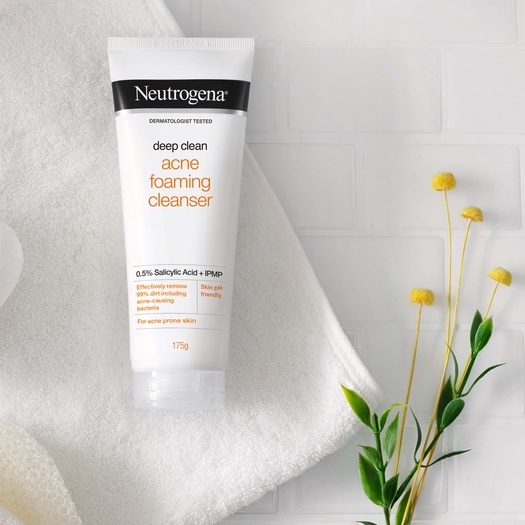 Sữa rửa mặt ngừa mụn Neutrogena Deep Clean Acne Foaming Cleanser 100g