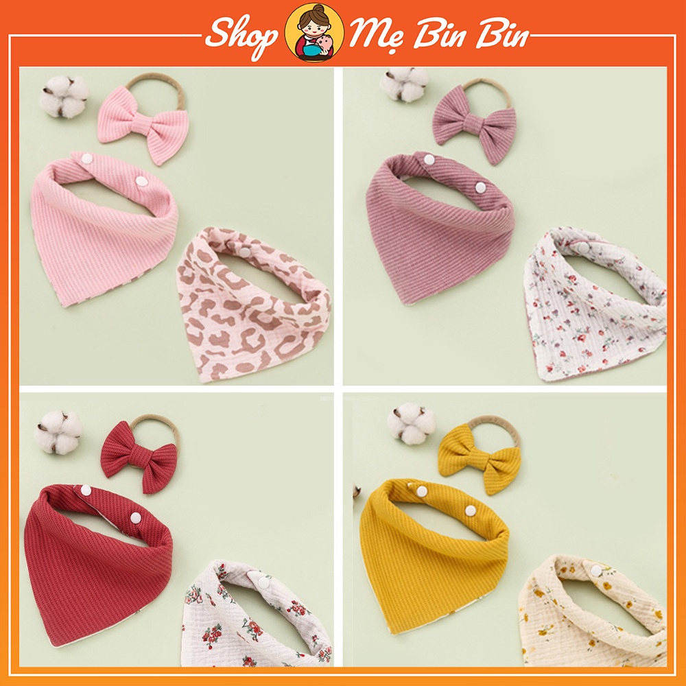 Yếm kèm nơ cho bé gái cực kì đáng yêu, yếm nơ thiết kế cúc bấm tránh rơi tiện lợi cho bé.