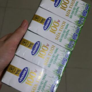 Lốc sữa vinamilk 100% 110ml