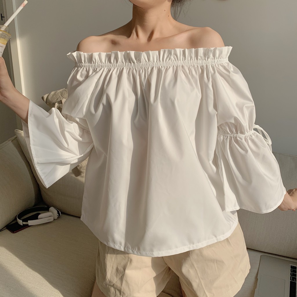 [Mã WASKT304 giảm 15% tối đa 30K đơn 99K] Trễ vai bèo tay xoè bo chun đính dây nơ Trắng TKA141 | BigBuy360 - bigbuy360.vn