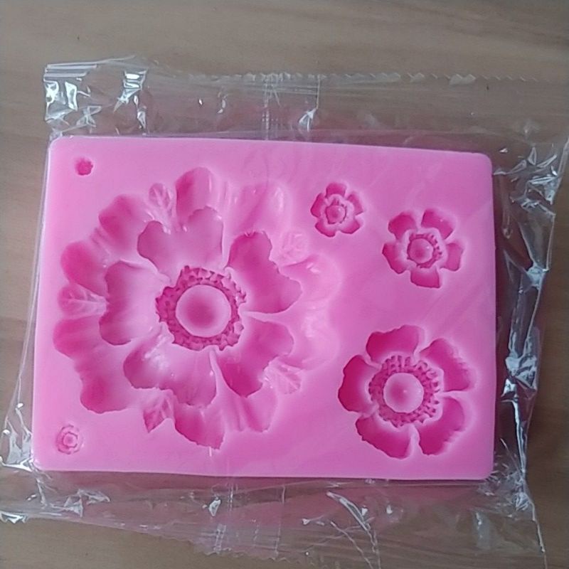 Khuôn silicon 4 hoa cúc