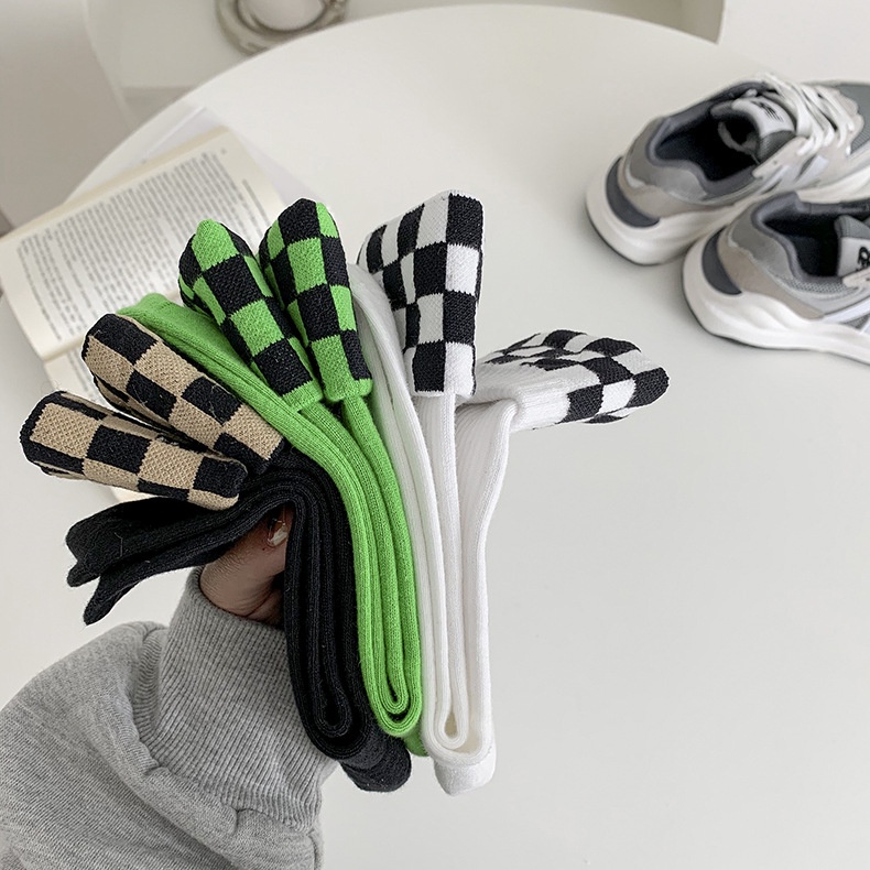 VỚ, TẤT THỂ THAO KẺ CARO V=CYBER