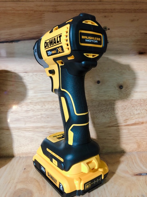 Máy + pin 2 ah dewalt 887