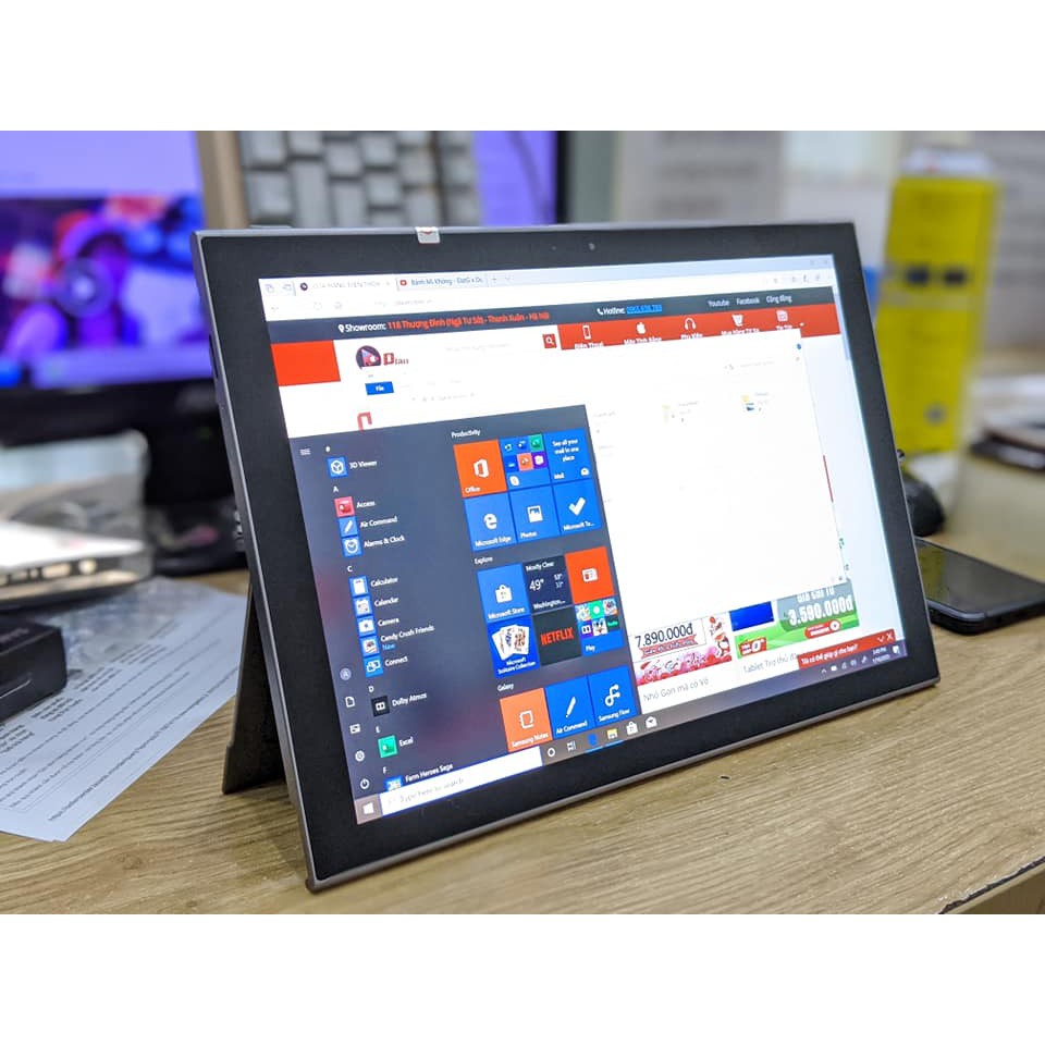 Máy Tính Bảng Samsung Galaxy Book 2 4/128GB 12'' Kèm  Bàn Phím Chính hãng  || HĐH Win 10 , 4G LTE || Tại PlayMobile | BigBuy360 - bigbuy360.vn