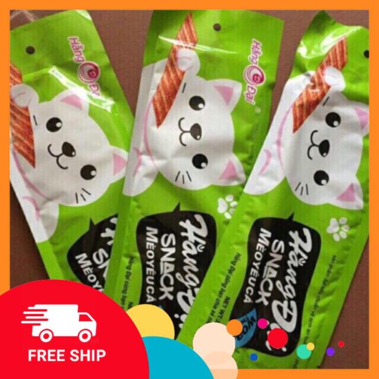 Snack mèo yêu cá