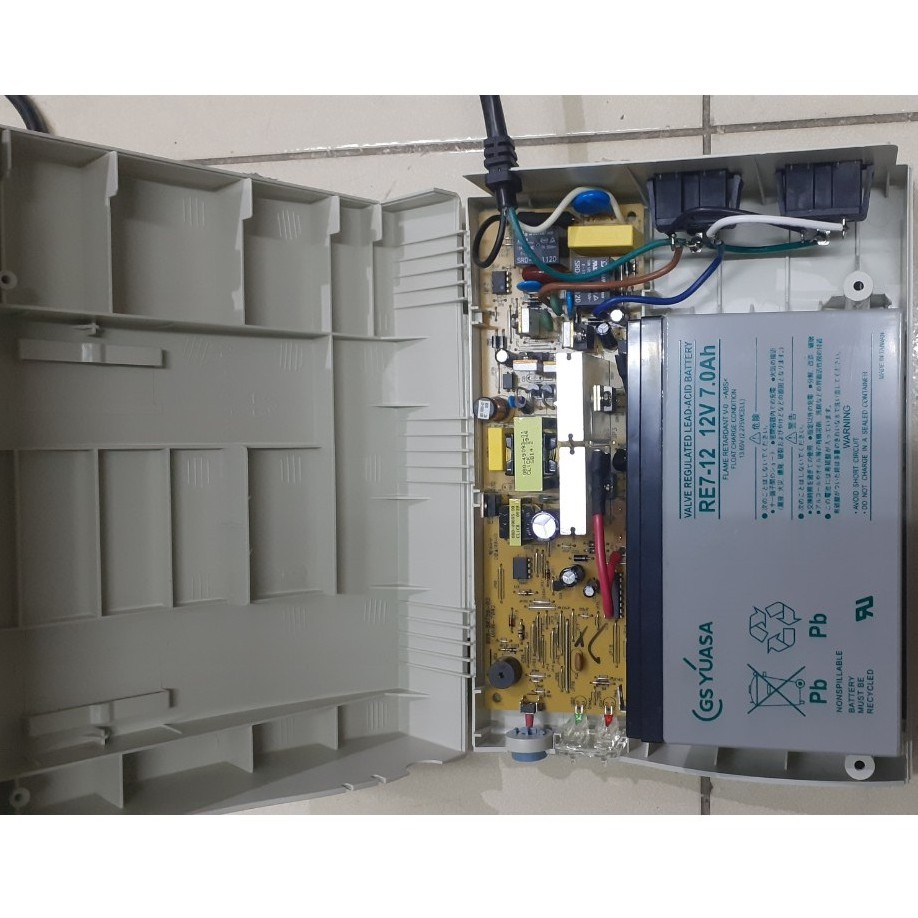 TG500 - Bộ lưu điện  SANTAK 500VA