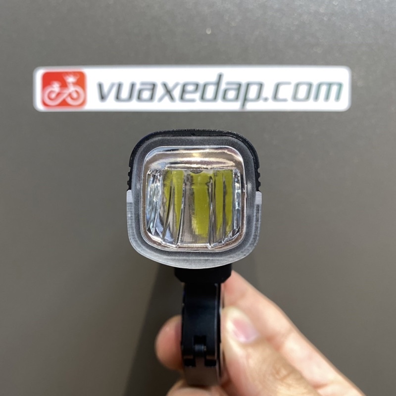 Đèn trước xe đạp Rockbros R3-1000 siêu sáng 1000 Lumen Pin 4800mAh Chống nước Sạc USB