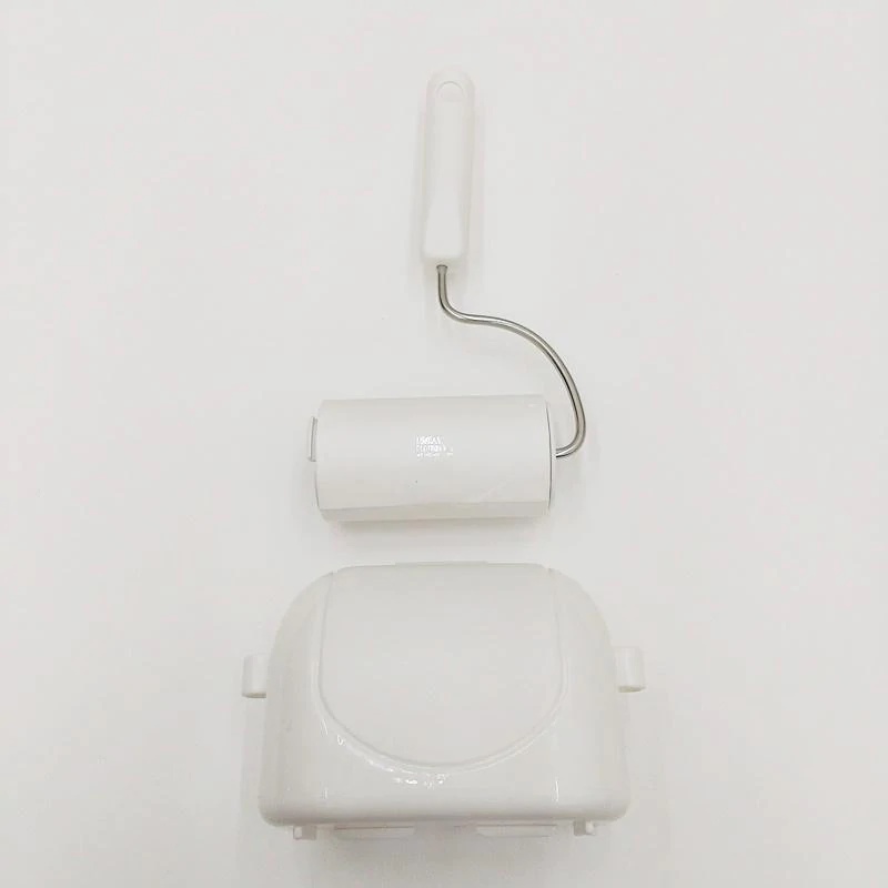 Cây Lăn Bụi Đa năng Có Cuộn Lăn 30 Lớp 80mm Daiso Japan