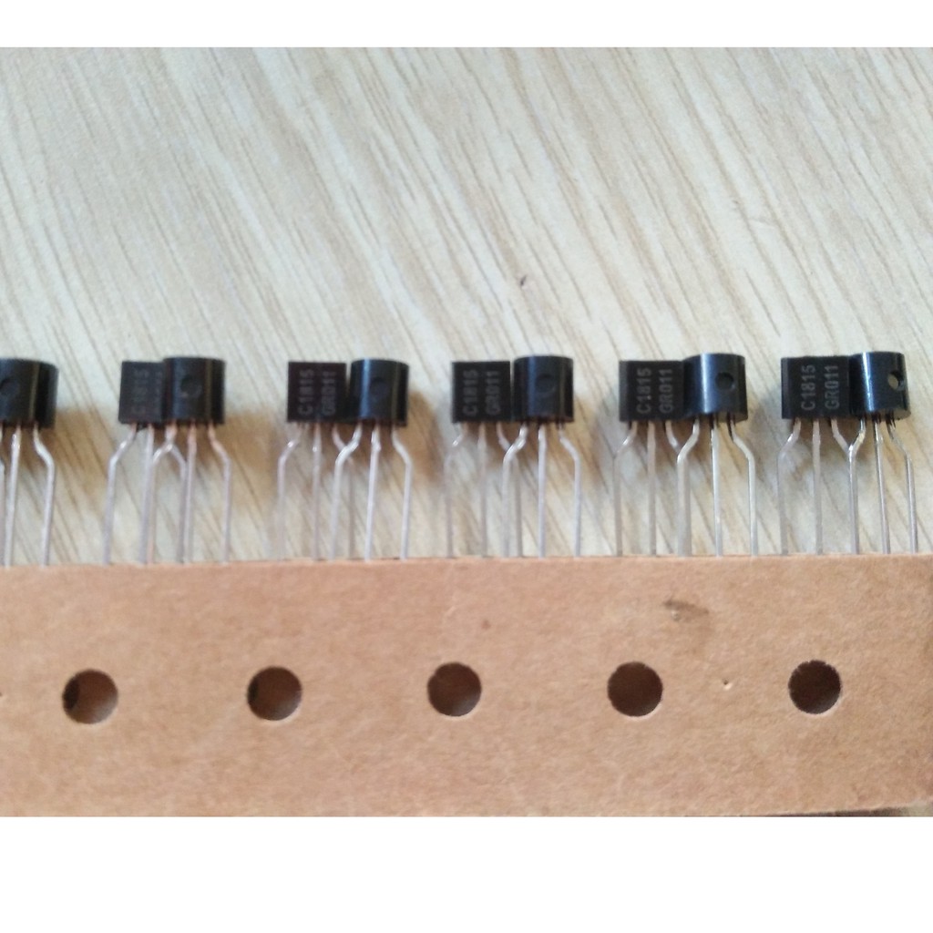 2SC1815 Transistor  NPN 0.15A 50V TO-92 (100 pcs)