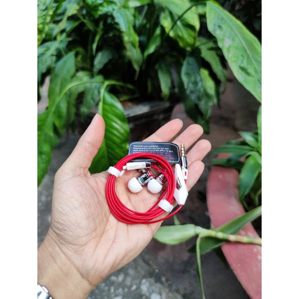 Tai nghe iB-eats Mon-ster 99%, đẹp như mới