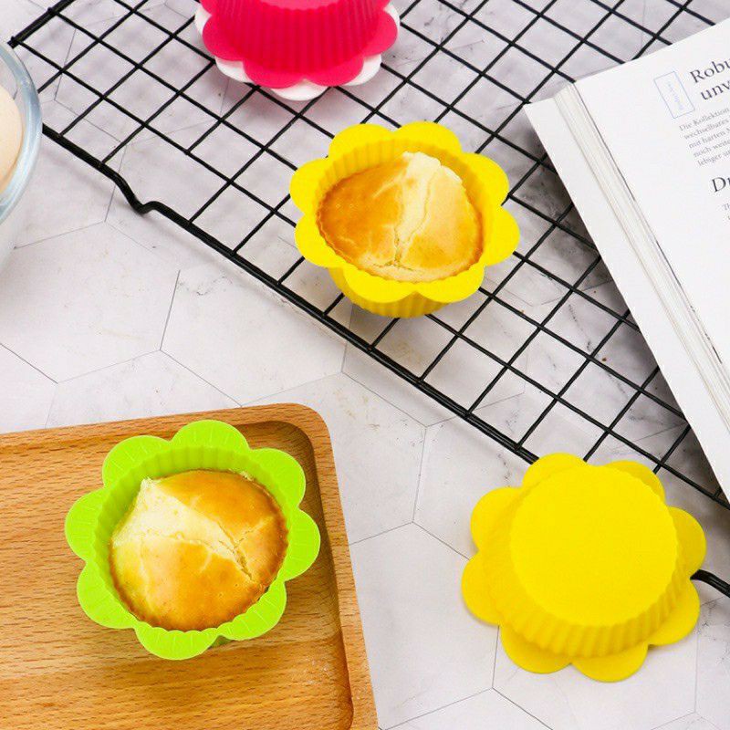 Khuôn silicone cách điệu làm bánh muffin, cupcake cho bé