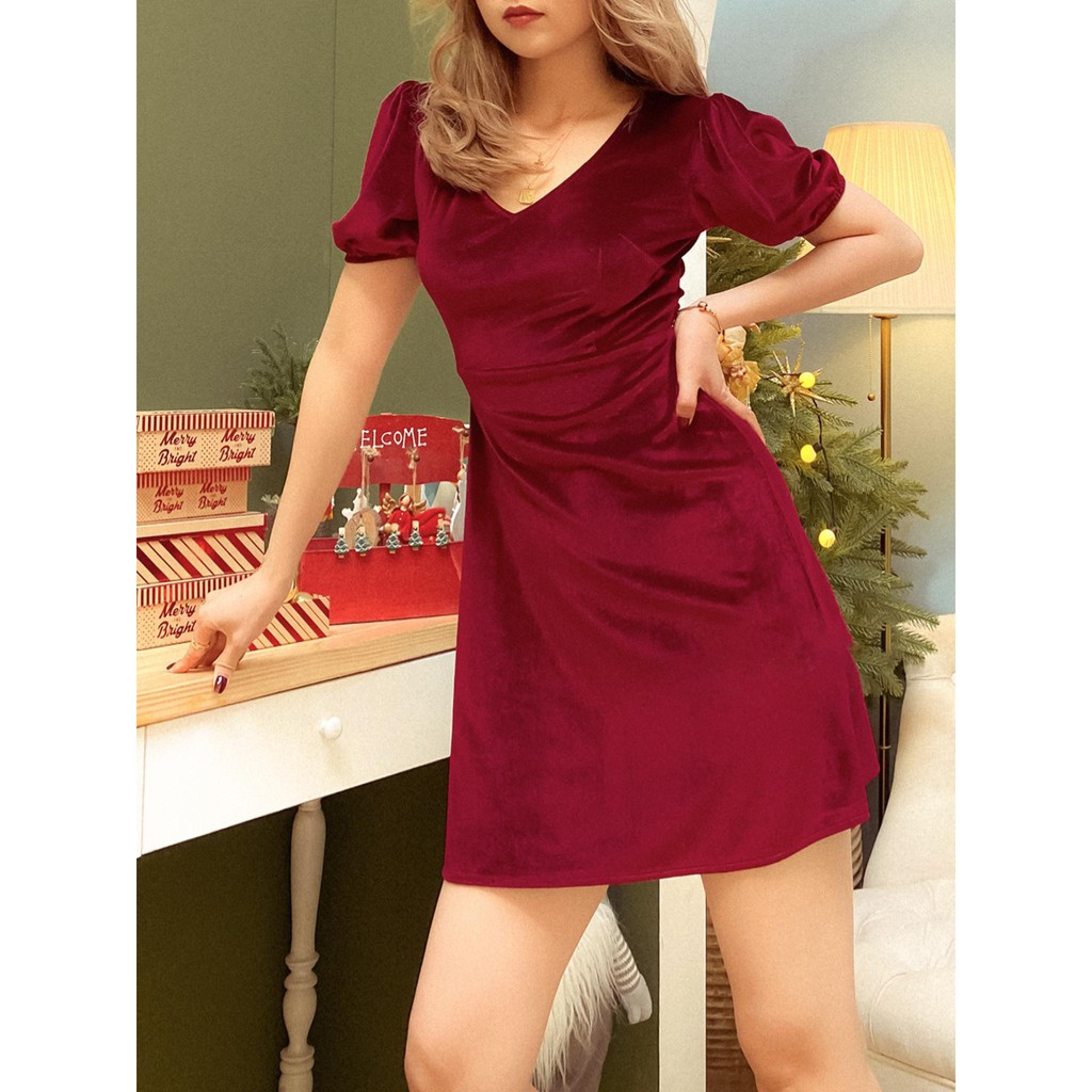 Đầm thiết kế nhung đỏ Candy Cane Dress Gem Clothing SP001069