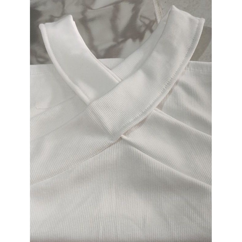 Áo Yếm Cổ Chéo 2 Màu Trắng - Đen