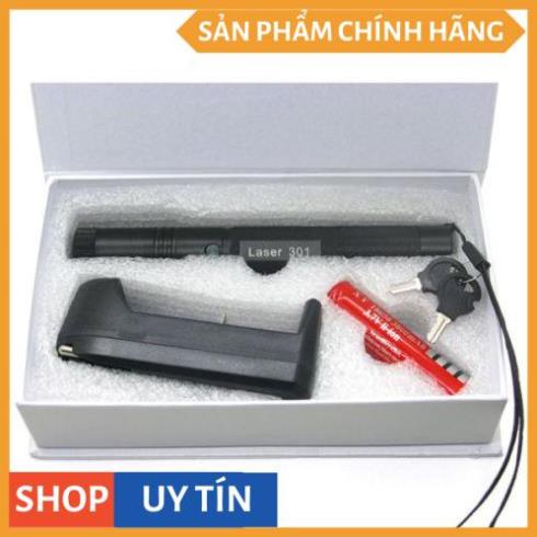 Đèn laser - bút laze lazer 303 tia xanh/đỏ cực sáng công suất lớn chiếu xa 3km Tặng kèm Pin sạc bao gồm bộ sạc(giá thấp)