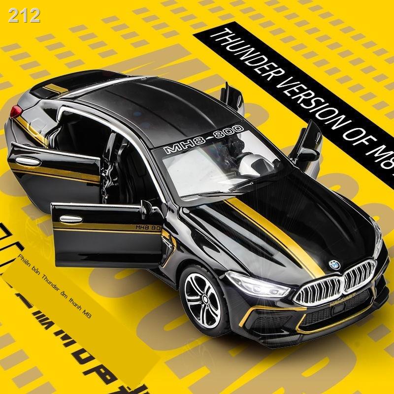 1:32 Mô phỏng xe hợp kim BMW M8 MH8 800 coupe dành cho người lớn bộ sưu tập đồ chơi bằng loại cậu bé đua