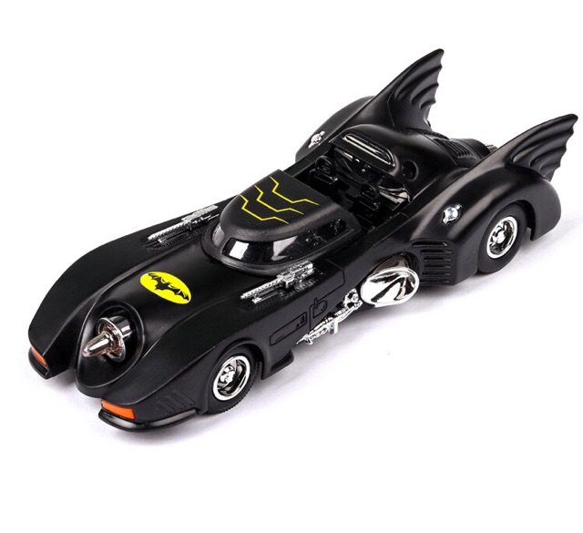 Ảnh thật  Mô Hình Xe Batman Bat Chariot Kim Loại Có trớn &amp; âm thanh  13.8cm