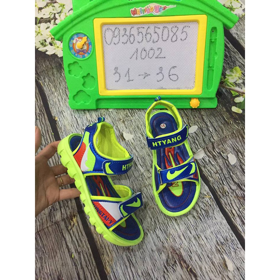 Xang đan Nike bé trai Mã 1002