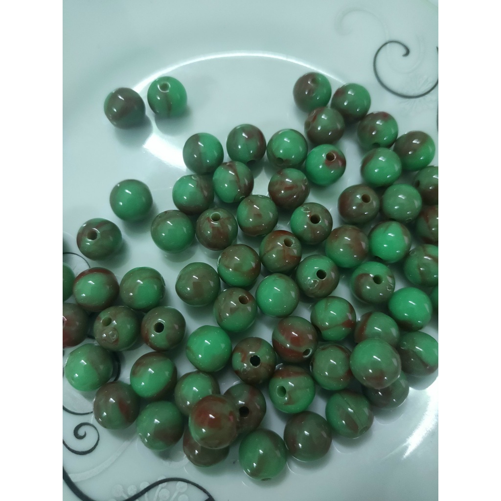 25gam hạt nhựa tròn màu xanh lá vân nâu size 10mm