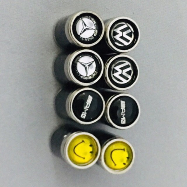 Ốp chân van oto - xe máy các bon cao cấp ( giá 1 đôi)