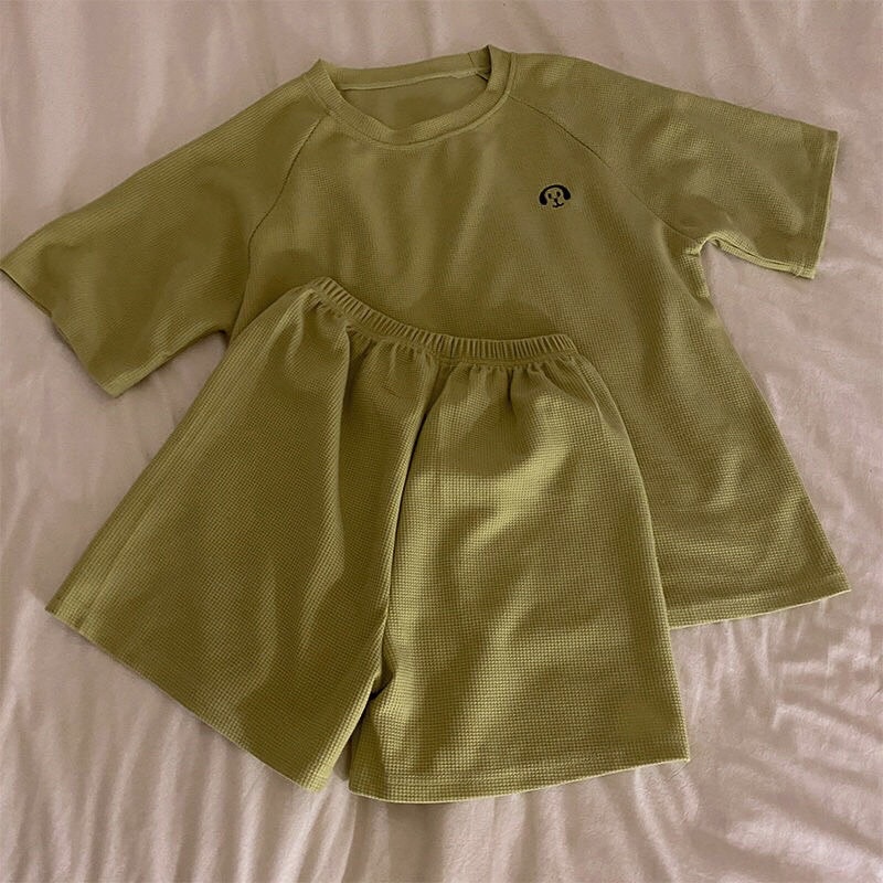 [Hàng Có Sẵn, Ảnh Thật]Set Thun Tay Lỡ Tổ Ong Unisex Thêu Hình Mặt Cún Bộ Áo Phông Form Rộng Cộc Tay Kèm Quần Short Hot