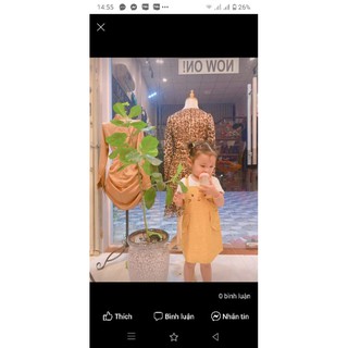 Yếm kèm áo thun còn size 8