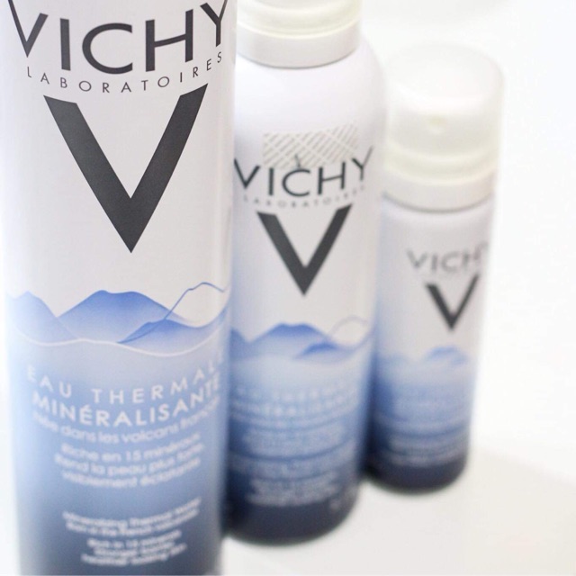 Xịt khoáng vichy