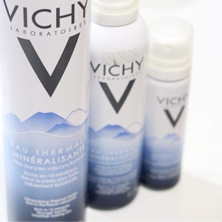 Xịt khoáng vichy