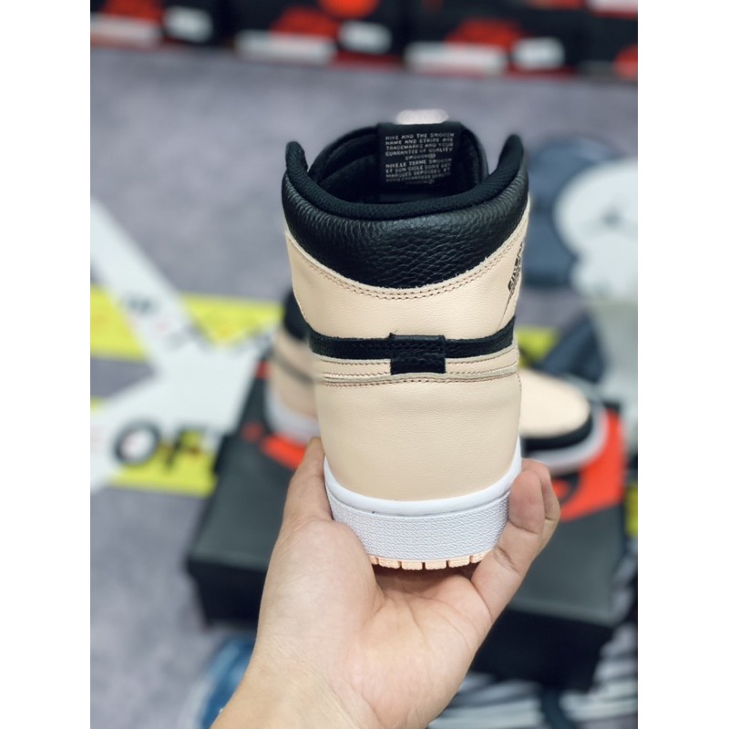 [AGsneaker] Giày thể thao cổ cao màu Black crimson tint chân bè fit lên 1 size... | BigBuy360 - bigbuy360.vn