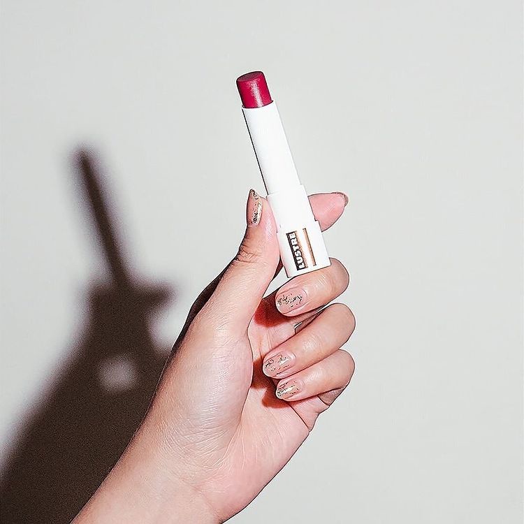 [Mã COSLXT5 giảm 10% đơn 600K] Son Dưỡng Có Màu Lustre Tinted Lip Balm - 2.9gr