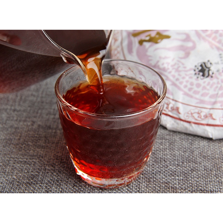 BÁNH TRÀ PHỔ NHĨ CHÍN VÂN NAM KIM NHA LÃO BAN CHƯƠNG 11 NĂM TUỔI 357 GRAM (NĂM SẢN XUẤT 2011)