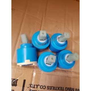 Lõi van vòi nóng lạnh, lõi vòichén nóng lạnh, lõi vòi lavabo, lõi củ sen nóng lạnh có 2 size 3.5cm & 4 cm