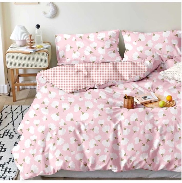 Set Chăn Ga Gối Poly Cotton Hoa Nhí Hồng Caro