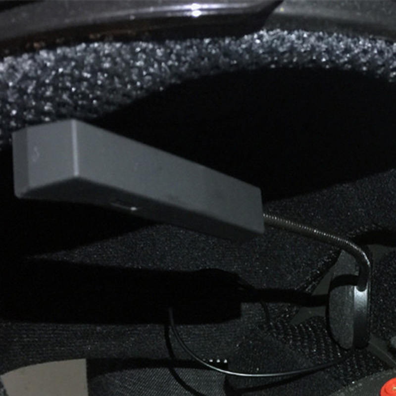 Tai Nghe Bluetooth Tự Động Gắn Mũ Bảo Hiểm | BigBuy360 - bigbuy360.vn