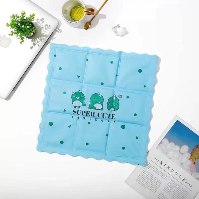 Thảm mát gel cho chó mèo