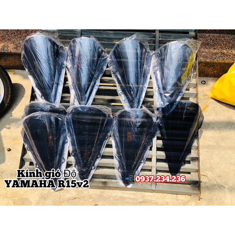 Kính Chắn Gió Yamaha R15v2 vòm cao đẹp - hàng nhập thailand