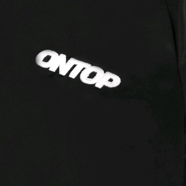 Áo khoác dù nút bấm form rộng local brand ONTOP màu đen cổ trụ - Basic High-neck Jacket M00