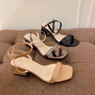 Sandal nữ sành điệu