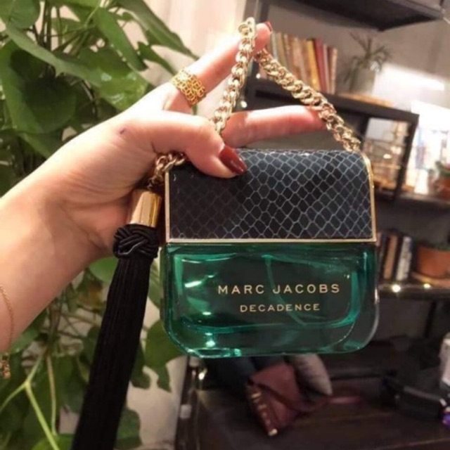 Nước hoa Marc Jacobs túi xách xanh chuẩn au.