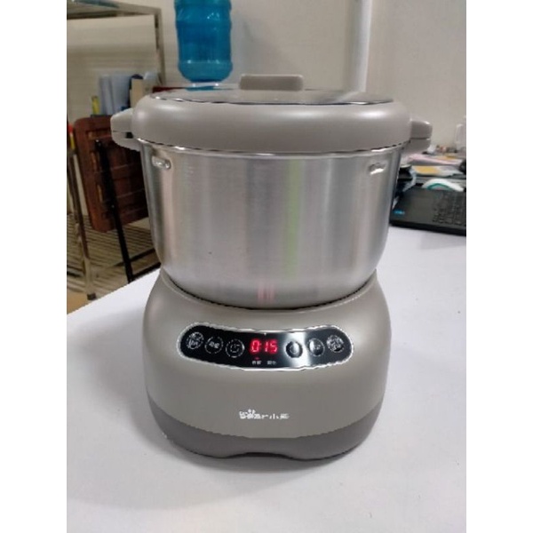 Bộ thay cho cối Bear 7 lit: 2bạc đạn + 1phốt cao su + 8tán rive