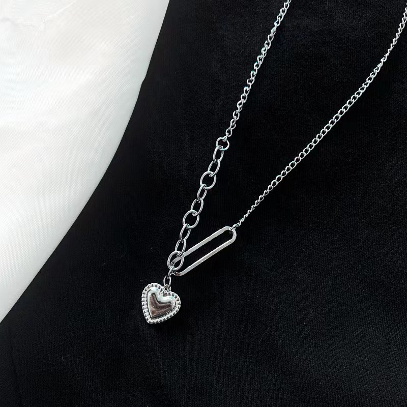 Vòng cổ Mặt Trái Tim Khắc Chữ Hello Girl Ins Thời Thượng
